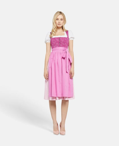 Dirndl mit Schürze