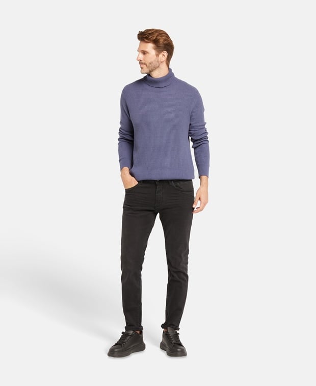 Rollkragenpullover
