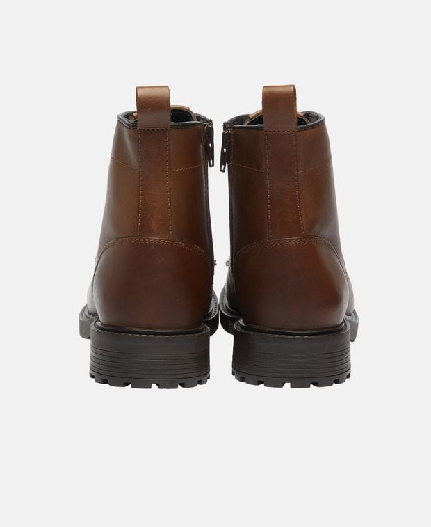 Schnürstiefeletten