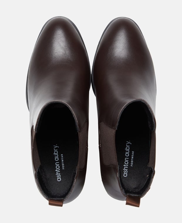 Chelsea Boots
