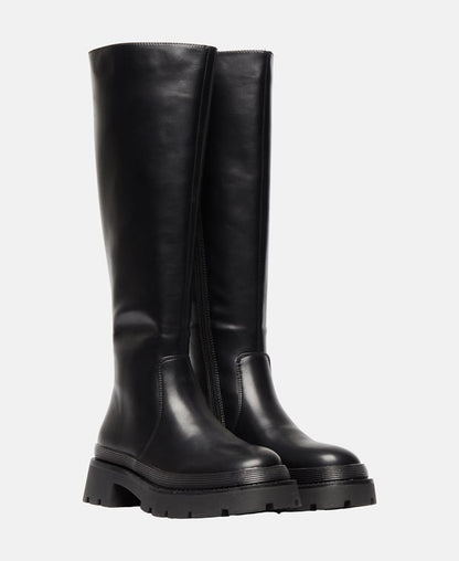 INT1221K033 Stiefel