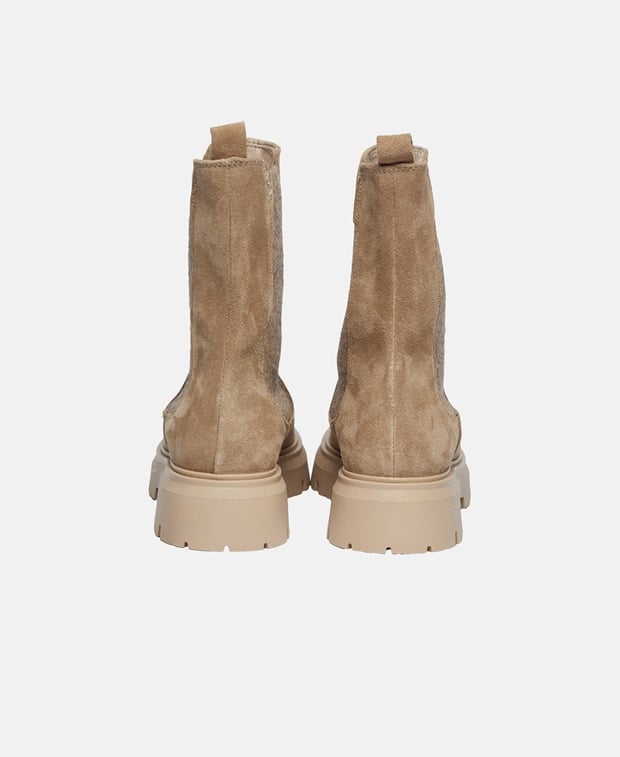 Chelsea Boots