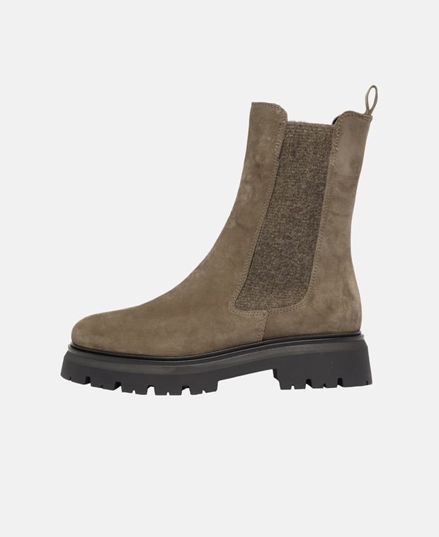 Chelsea Boots