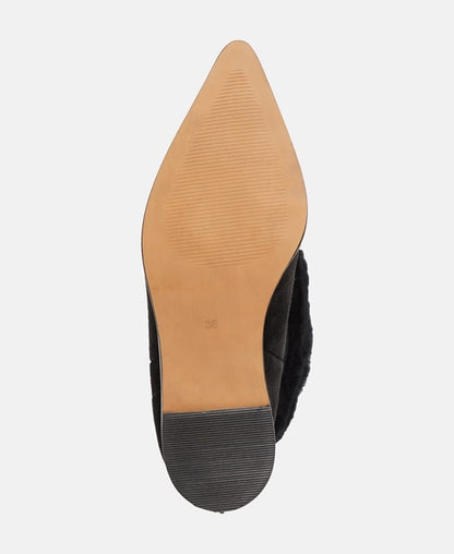 Stiefel mit Keilabsatz