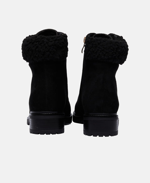 Schnürstiefeletten