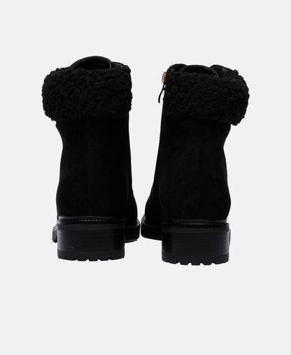 Schnürstiefeletten