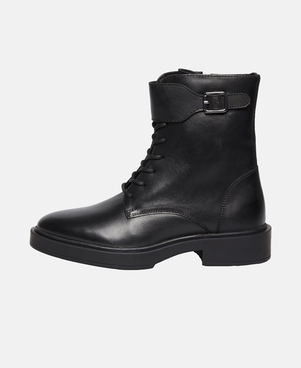Schnürboots
