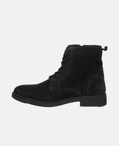 Schnürstiefeletten