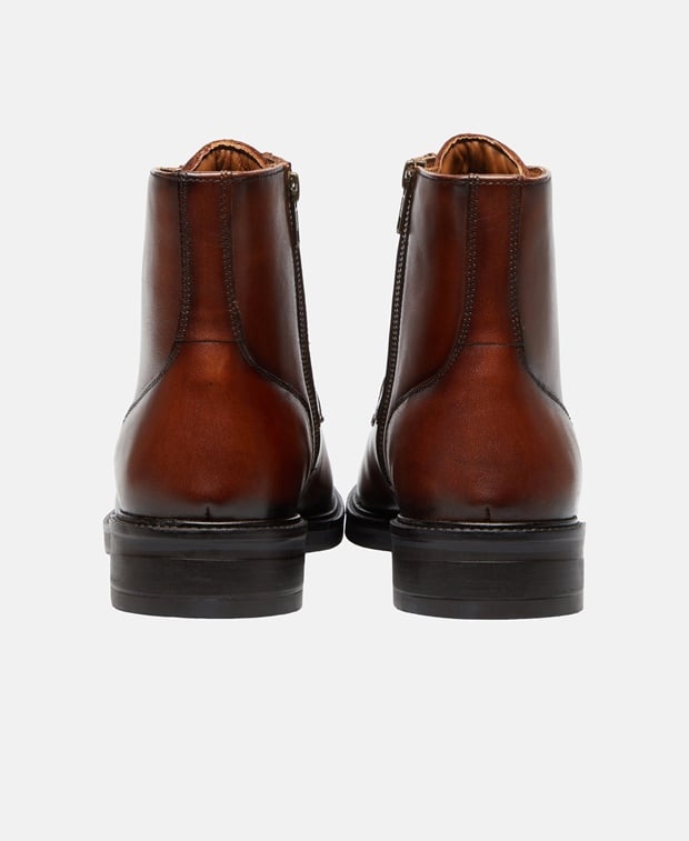 Schnürstiefeletten
