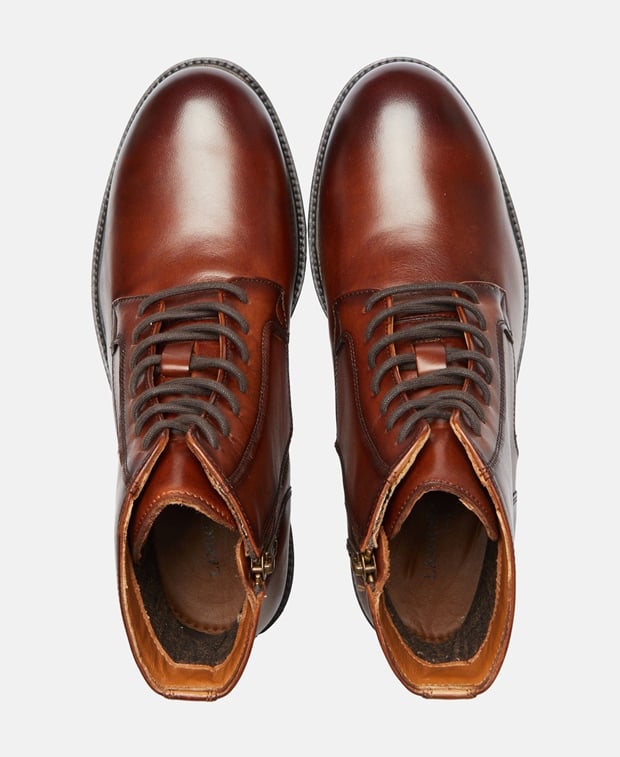 Schnürstiefeletten
