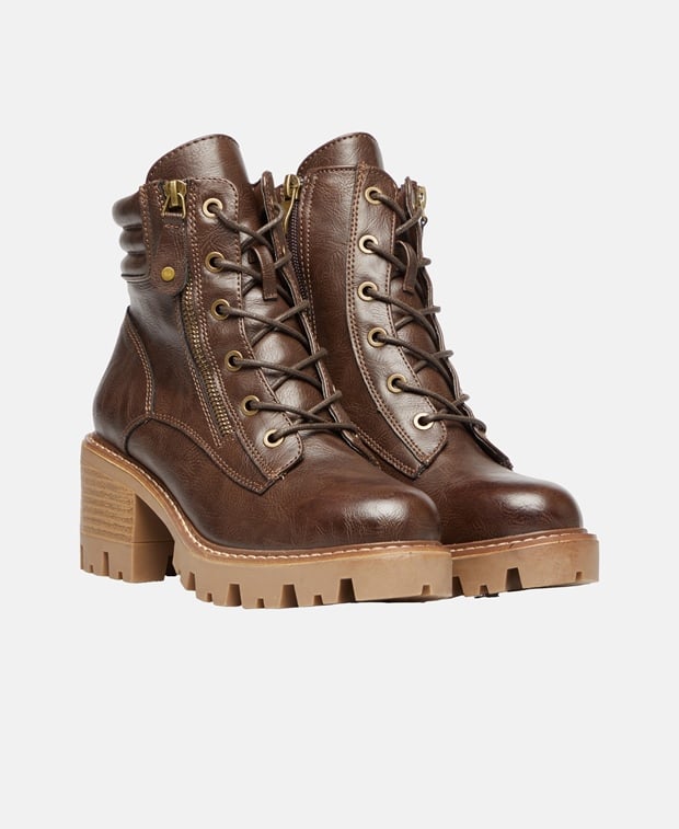 Schnürstiefeletten