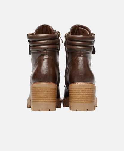 Schnürstiefeletten