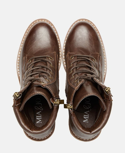 Schnürstiefeletten