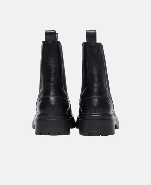 Chelsea Boots
