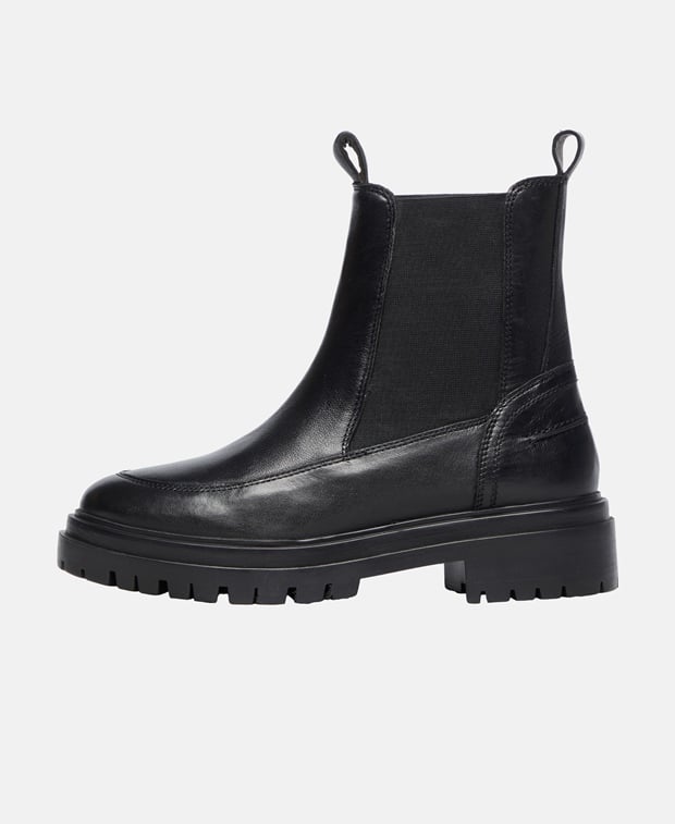 Chelsea Boots