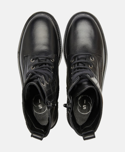 Schnürstiefeletten