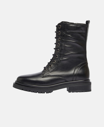 Schnürstiefeletten