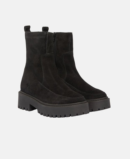 DOLAN-08. Stiefeletten