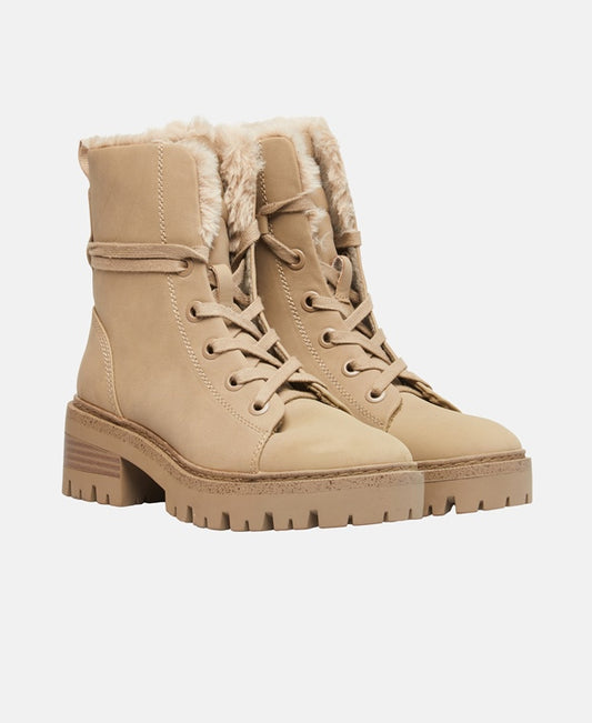 Schnürstiefeletten