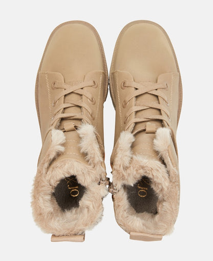 Schnürstiefeletten
