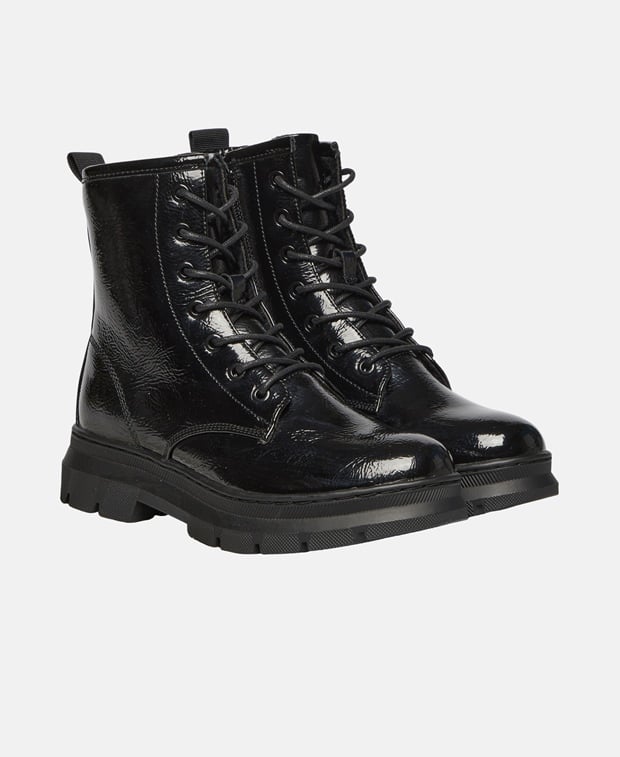 Schnürstiefeletten