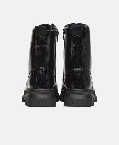 Schnürstiefeletten
