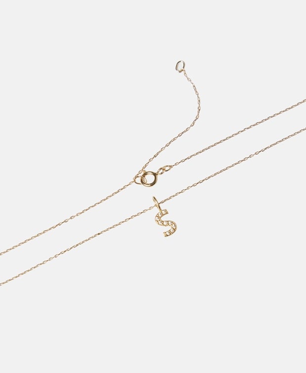 Halskette mit Anhänger