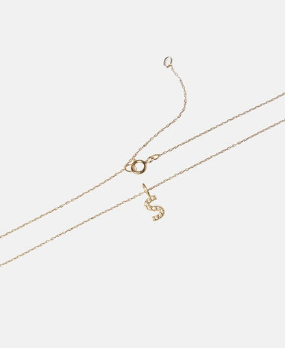 Halskette mit Anhänger