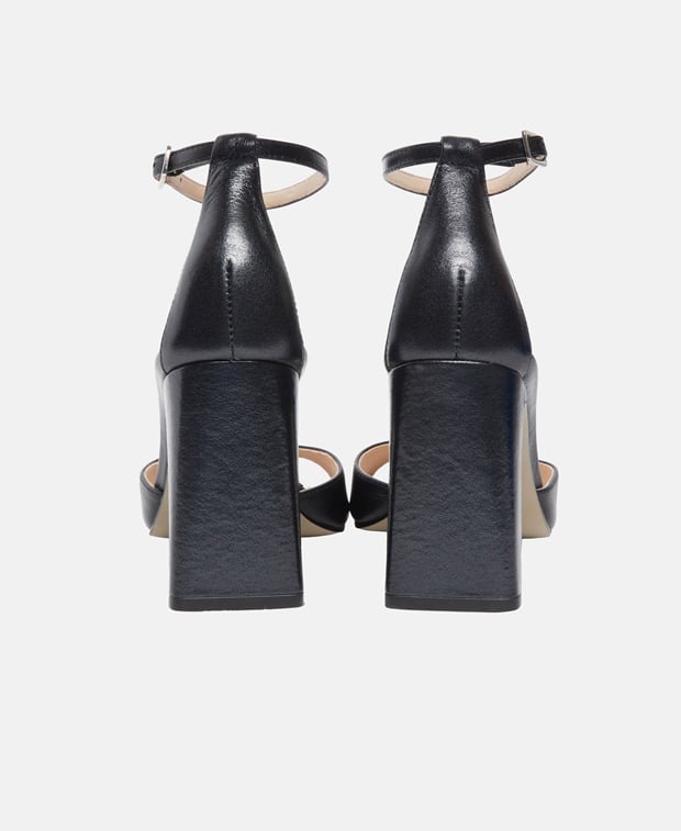 Fesselriemchen Sandalen