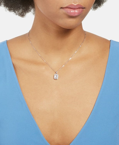 Halskette mit Anhänger