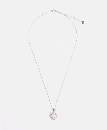 Halskette mit Anhänger