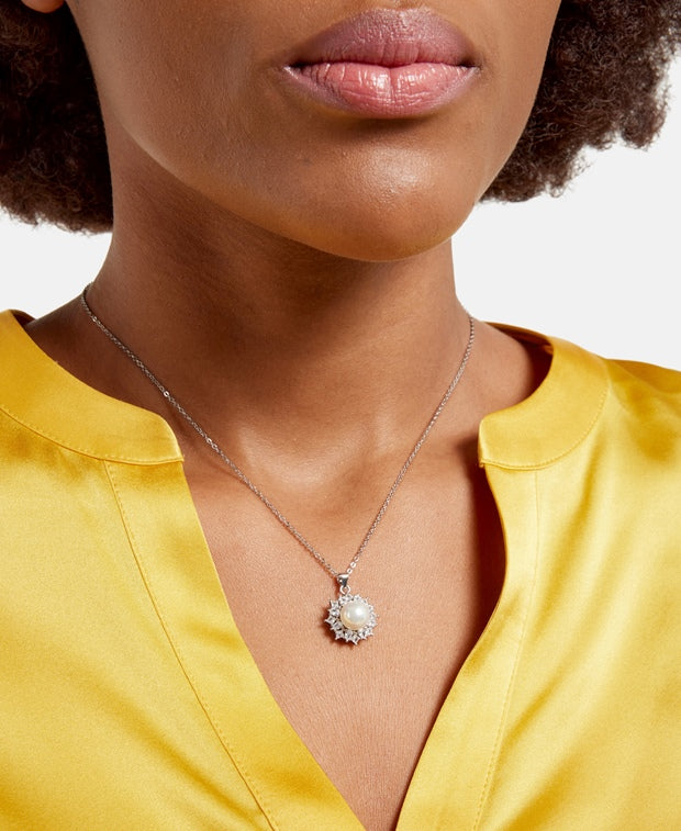 Halskette mit Anhänger