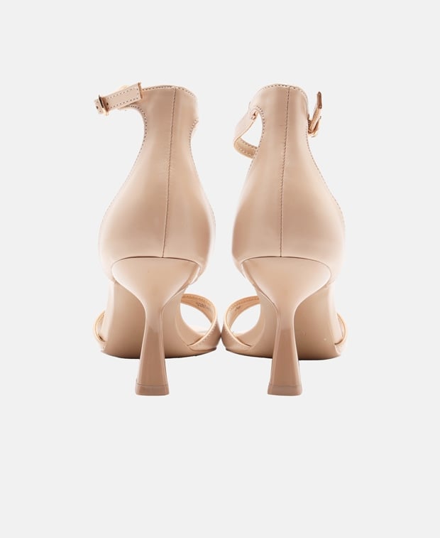 L0348-10 Sandaletten