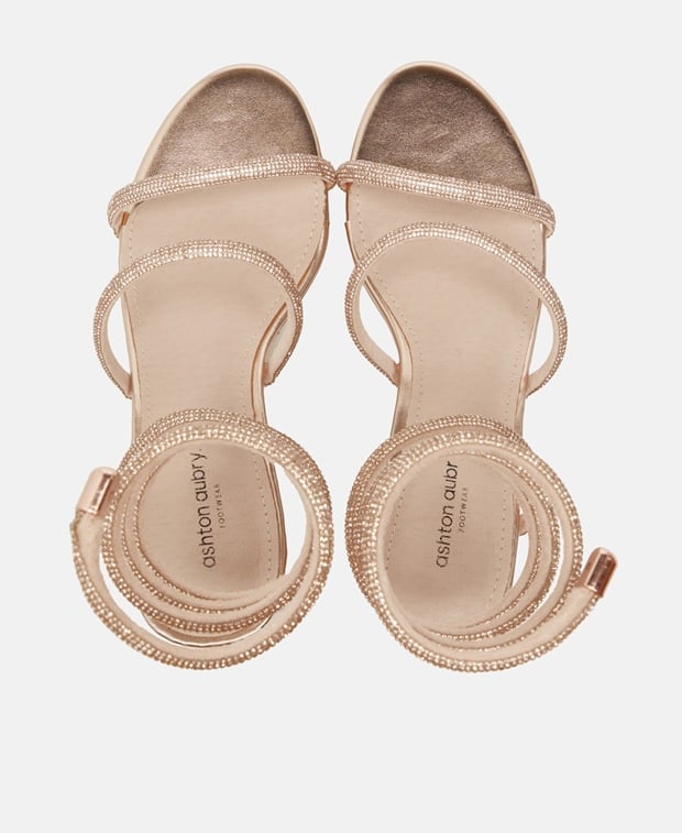 Sandalen mit Wadenschnürung