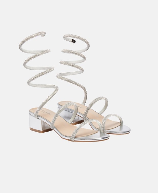 Sandalen mit Wadenschnürung