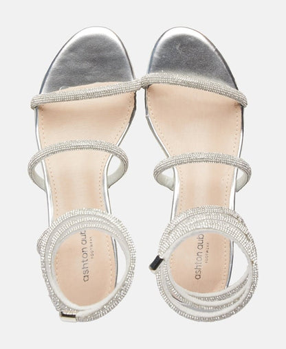 Sandalen mit Wadenschnürung