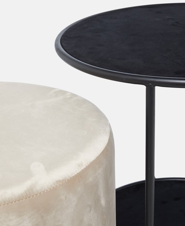 Beistelltisch mit Hocker