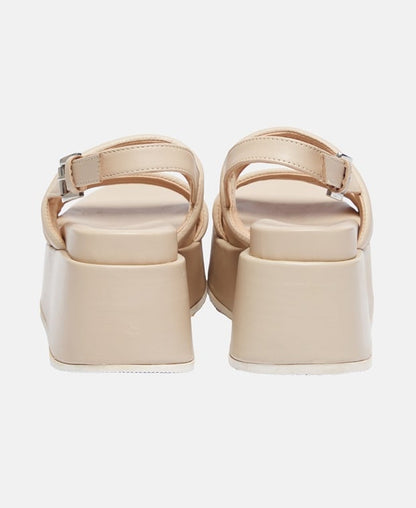 Plateau-Sandalen
