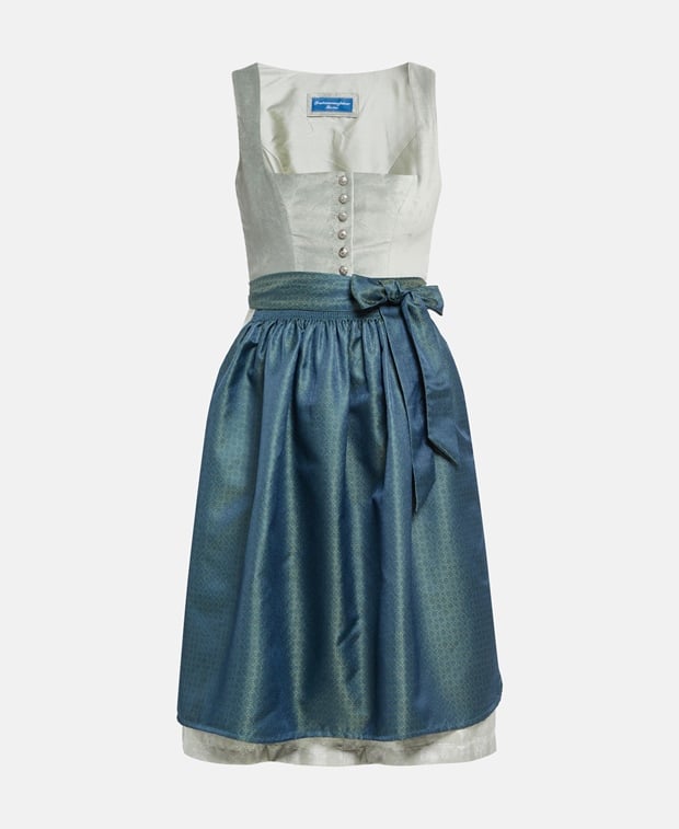 Dirndl mit Schürze