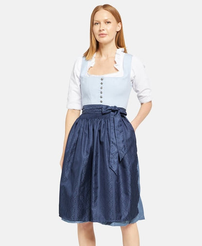 Dirndl mit Schürze