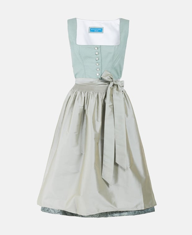 Dirndl mit Schürze