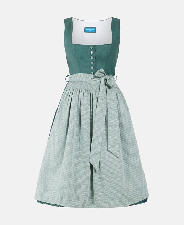 Dirndl mit Schürze