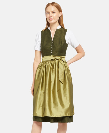 Dirndl mit Schürze
