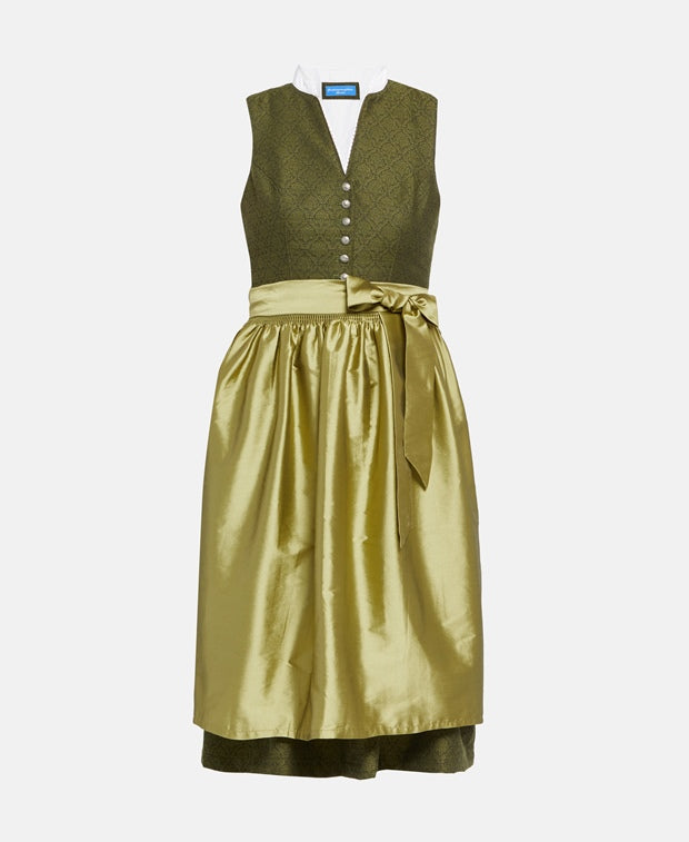 Dirndl mit Schürze