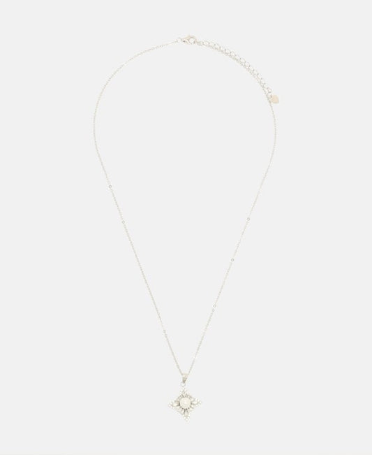 Halskette mit Anhänger