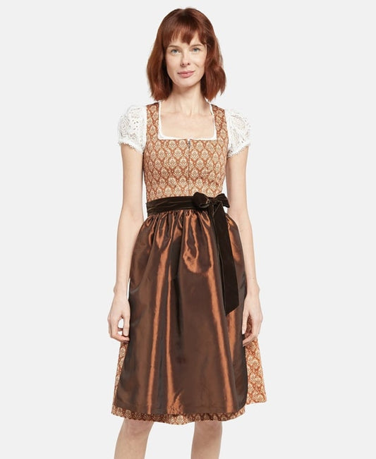 Dirndl mit Schürze