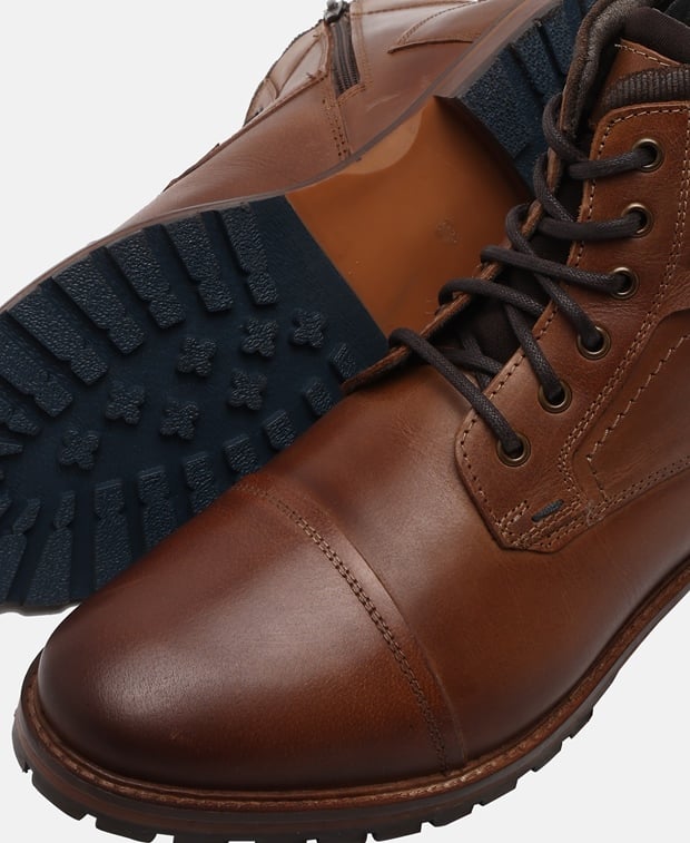 Schnürboots