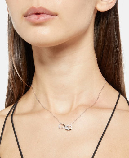 Halskette mit Anhänger