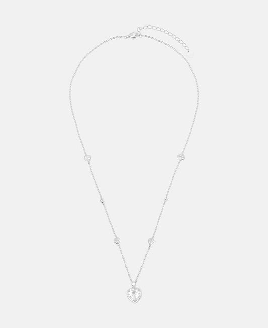 Halskette mit Anhänger