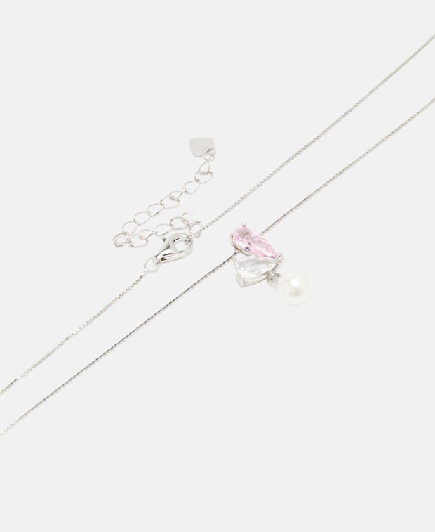 Halskette mit Anhänger